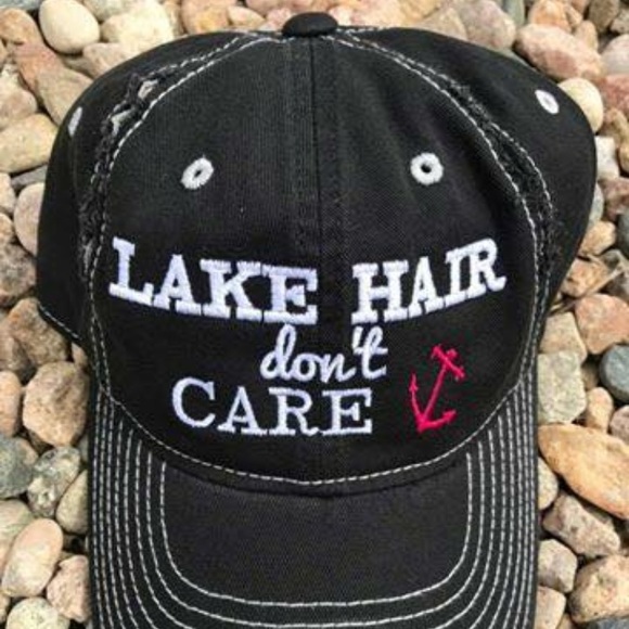 District | Accessories | New Lake Hair 